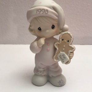 Vintage Precious Moments - Sweetest Christmas